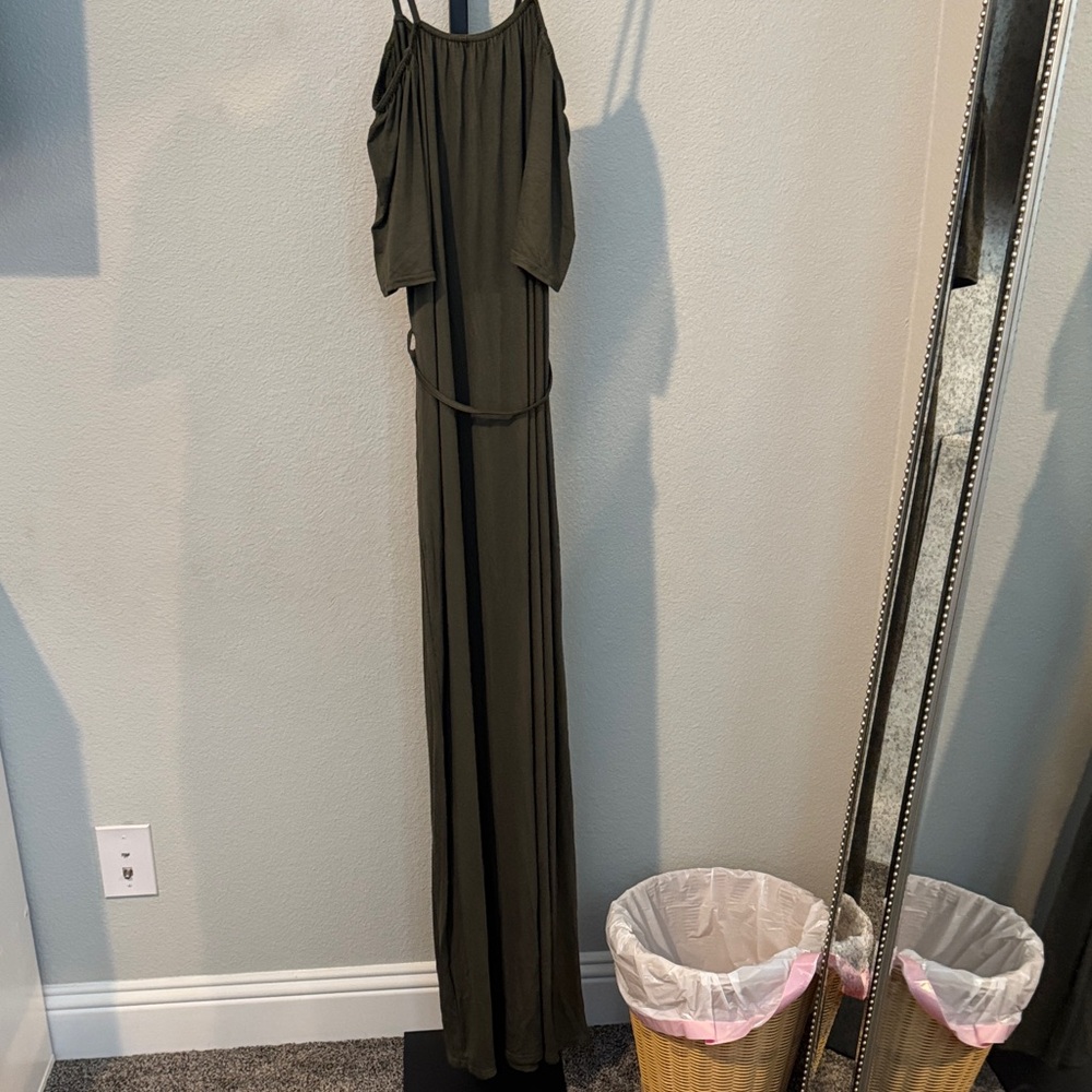 Boohoo Plus Olive Green Maxi Dress Size 16 - Picture 6 of 6